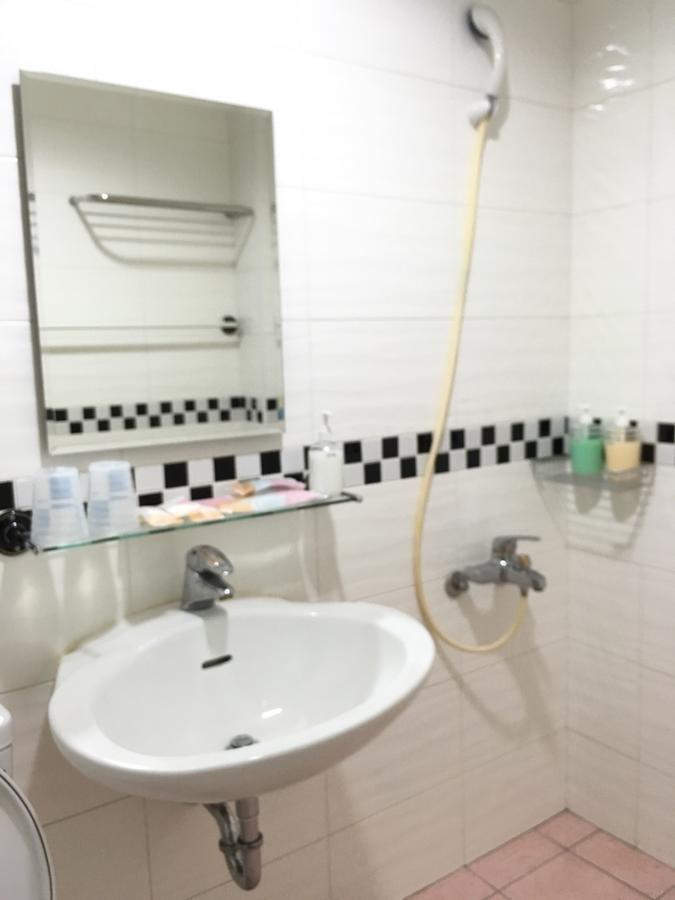Hfun Hotel Kaohsiung Luaran gambar