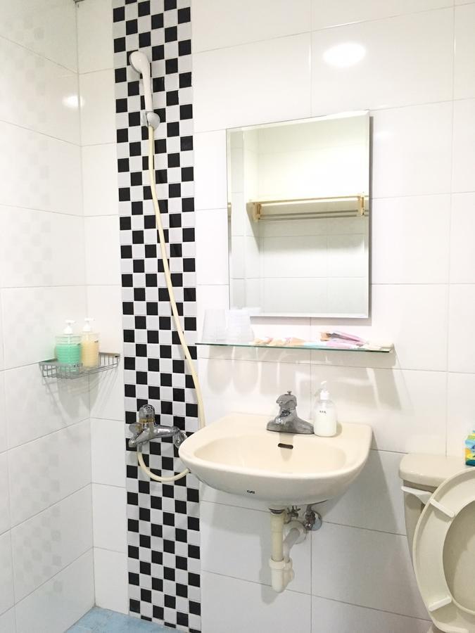 Hfun Hotel Kaohsiung Luaran gambar
