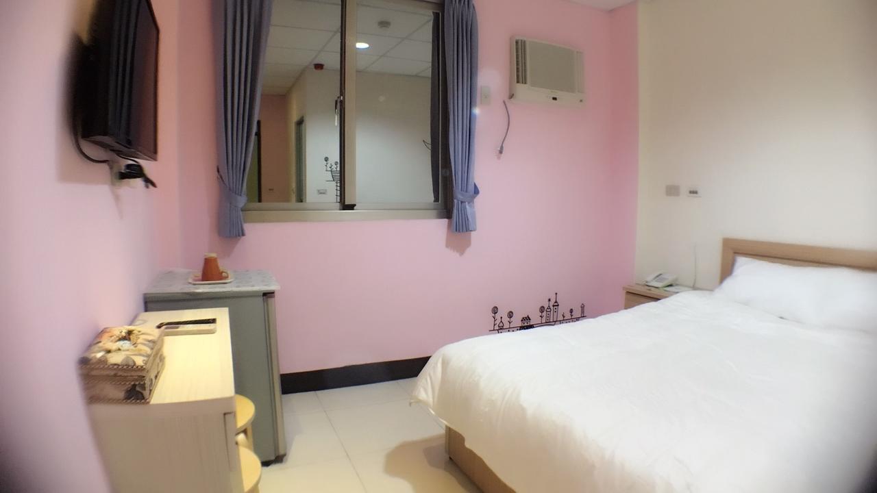 Hfun Hotel Kaohsiung Luaran gambar