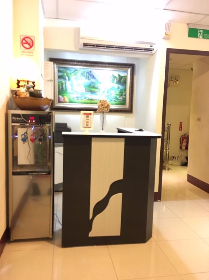 Hfun Hotel Kaohsiung Luaran gambar